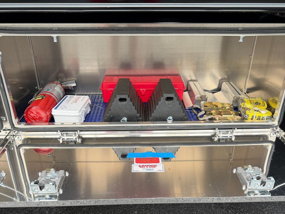 2025 Hino L6 (Key# 1942) 8